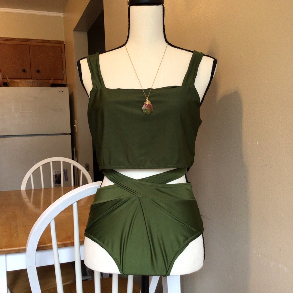 Green Bikini Set. XXL.
